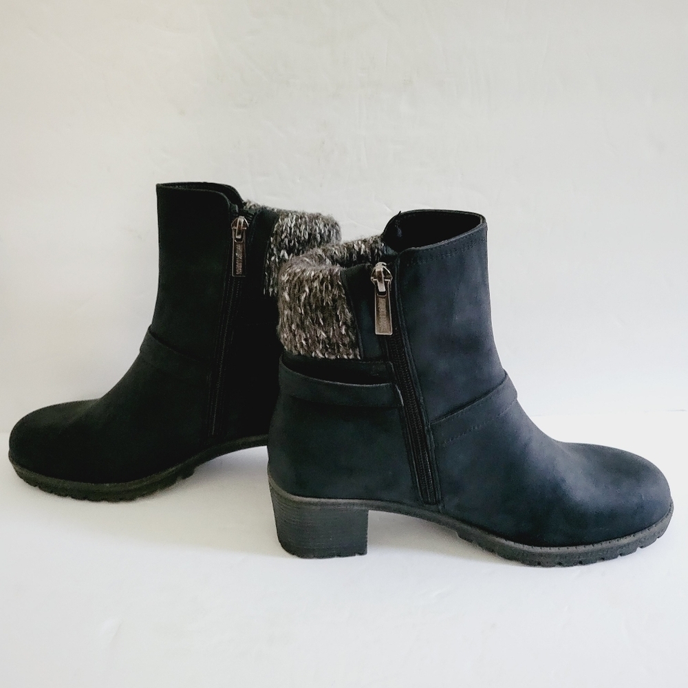 New Muk Luks Faux Leather Side Zipper Ankle Boots, Size 7,5